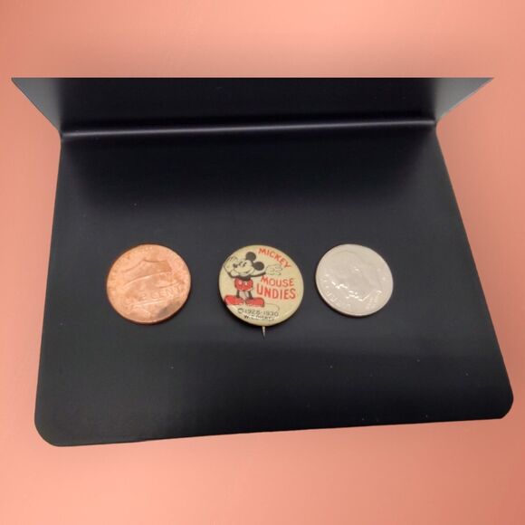 Antique Mickey Mouse Celluloid Pinback Button 1928-1930 W.E. Disney Collectible - Picture 2 of 8